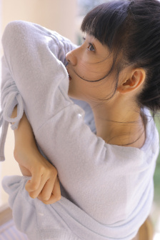 草莓放在身体里榨成草莓汁